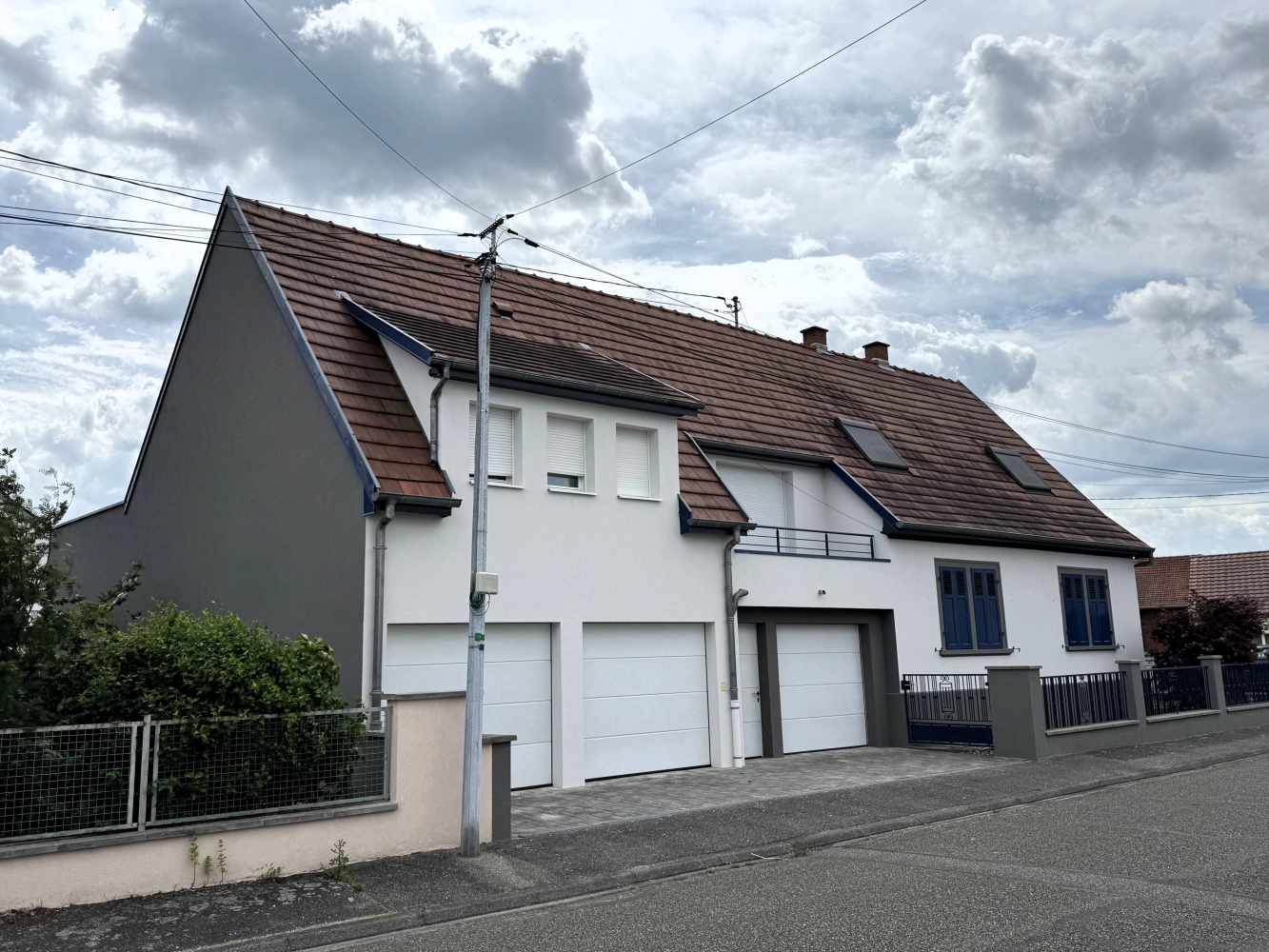 Ravalement de façade en crépi STO Lotusan