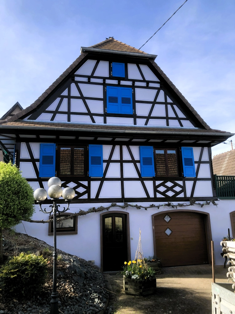Ravalement de façade et peinture des volets battants